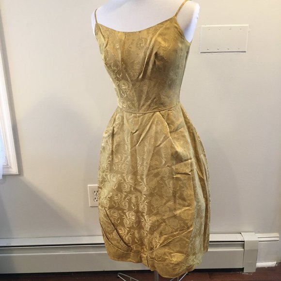 Vintage late 50s/early 60s Gold brocade dress - Picture 11 of 13